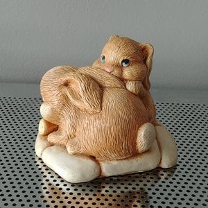Vintage bunny rabbit figure for Princess House